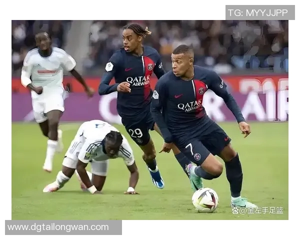 尼姆主场迎战巴黎圣日尔曼势均力敌的法甲巅峰对决即将上演